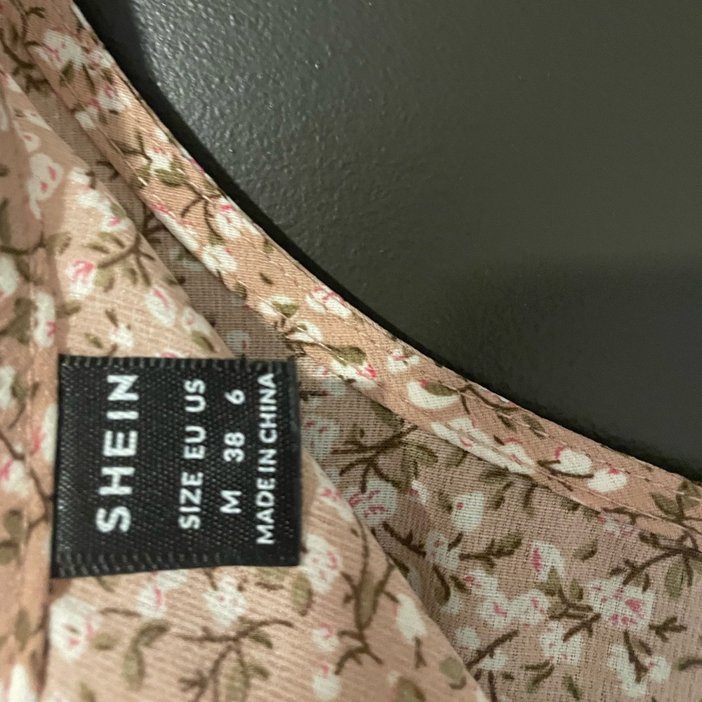Womens short sleeve blouse - Picture 3 of 3